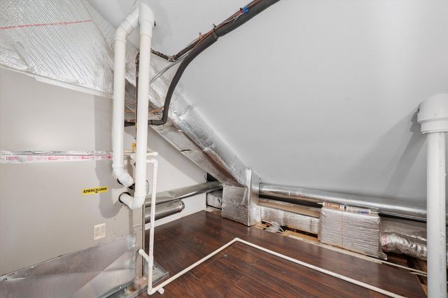 14732 Turner Avenue D, Midlothian, IL 60445