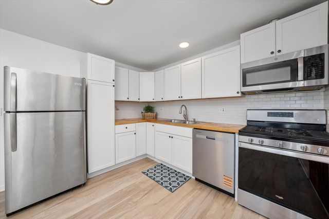 14732 Turner Avenue D, Midlothian, IL 60445