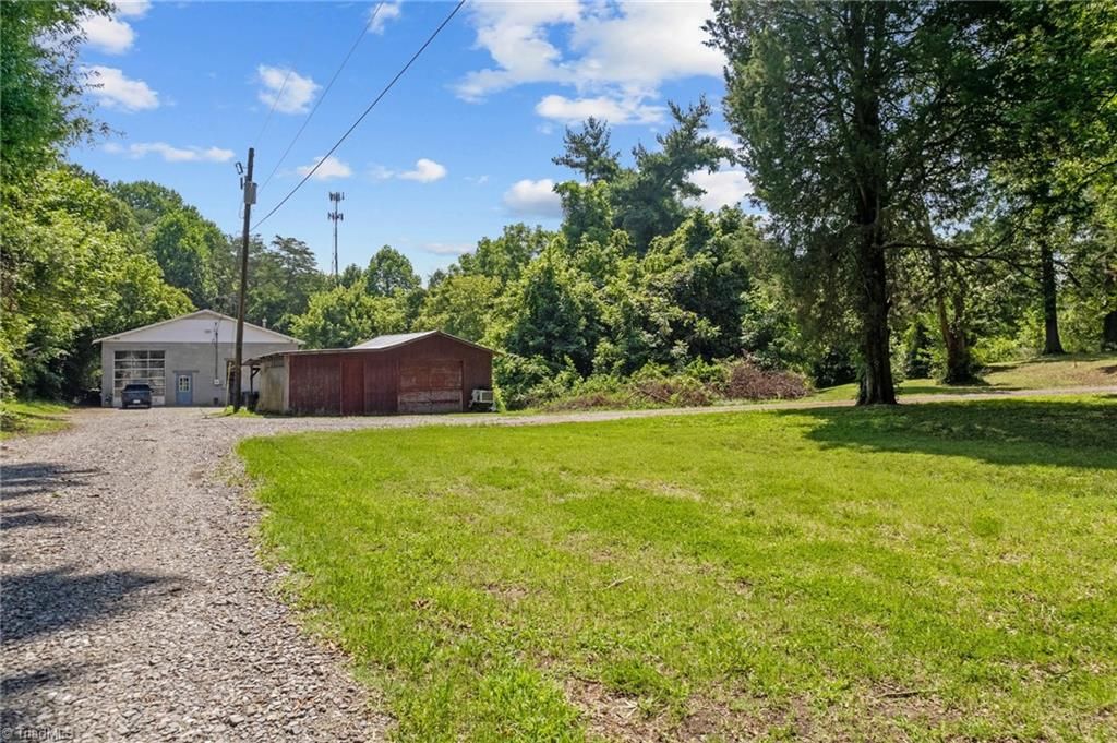 5755 Reynolda Road, Winston-salem, NC 27106