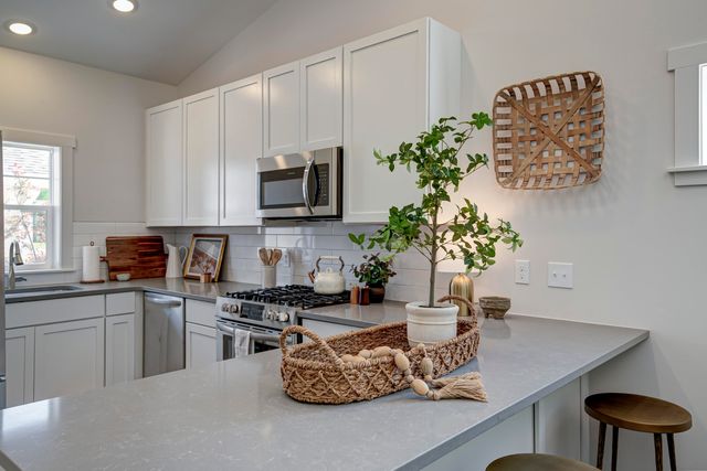 1548 Simsbury Street 10, Traverse City, MI 49686