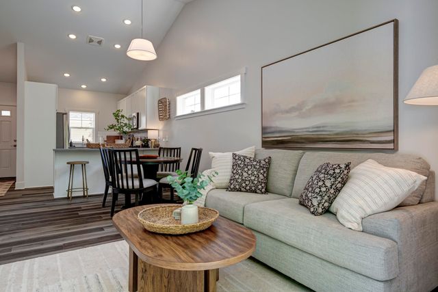 1548 Simsbury Street 10, Traverse City, MI 49686