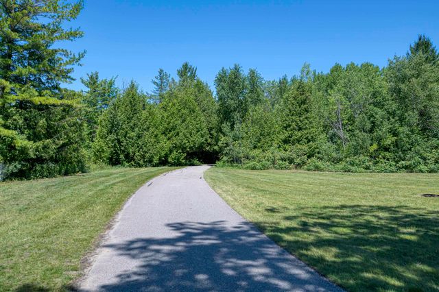 1548 Simsbury Street 10, Traverse City, MI 49686