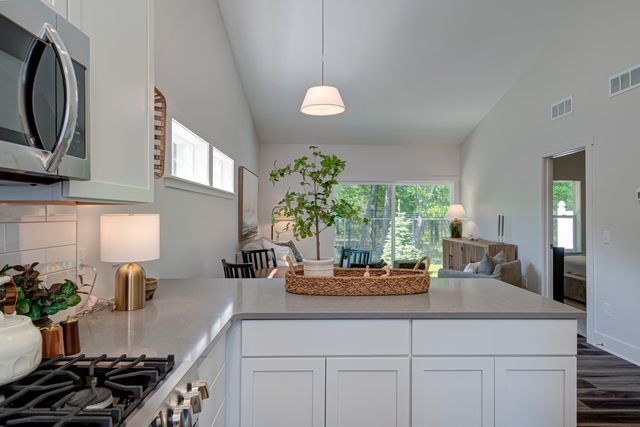 1548 Simsbury Street 10, Traverse City, MI 49686