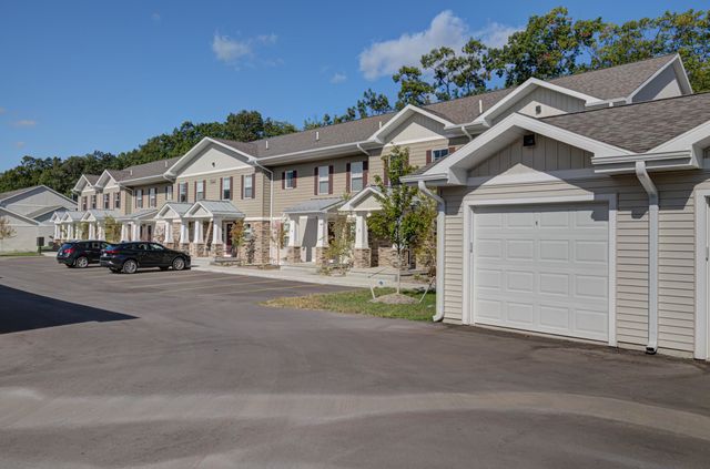 1548 Simsbury Street 10, Traverse City, MI 49686