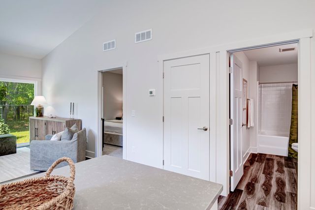 1548 Simsbury Street 10, Traverse City, MI 49686