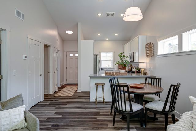 1548 Simsbury Street 10, Traverse City, MI 49686