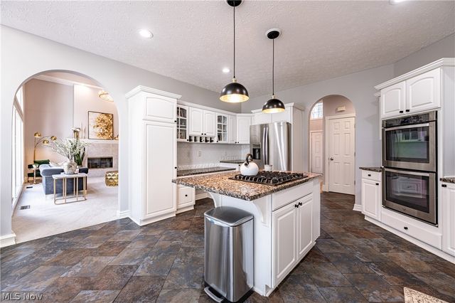 17431 Rambling Creek Trail, Chagrin Falls, OH 44023