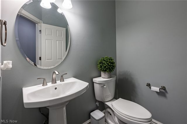 17431 Rambling Creek Trail, Chagrin Falls, OH 44023