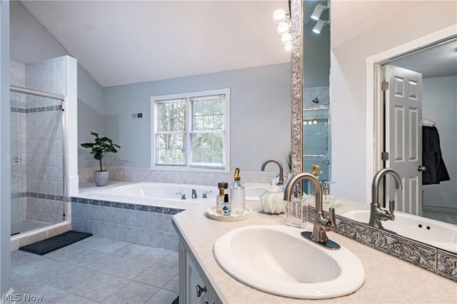 17431 Rambling Creek Trail, Chagrin Falls, OH 44023