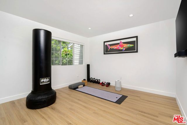 26250 Alizia Canyon Drive, Calabasas, CA 91302