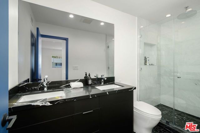 26250 Alizia Canyon Drive, Calabasas, CA 91302