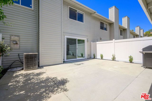 26250 Alizia Canyon Drive, Calabasas, CA 91302