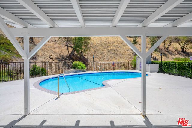 26250 Alizia Canyon Drive, Calabasas, CA 91302