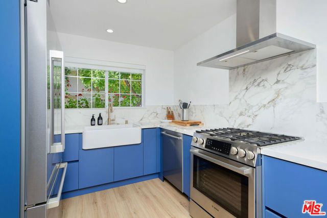 26250 Alizia Canyon Drive, Calabasas, CA 91302