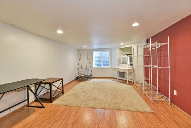 8302 E Maringo Dr, Spokane, WA 99212
