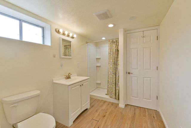 8302 E Maringo Dr, Spokane, WA 99212