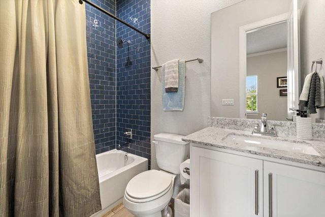 206 Majestic Arroyo WAY, Lakeway, TX 78738