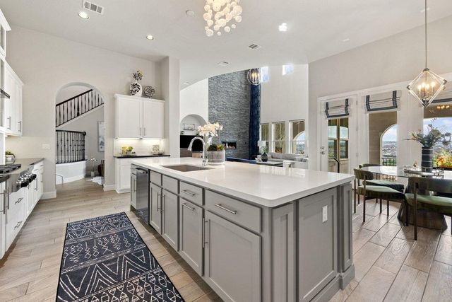 206 Majestic Arroyo WAY, Lakeway, TX 78738