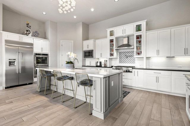 206 Majestic Arroyo WAY, Lakeway, TX 78738