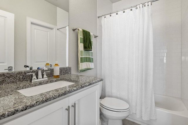 206 Majestic Arroyo WAY, Lakeway, TX 78738