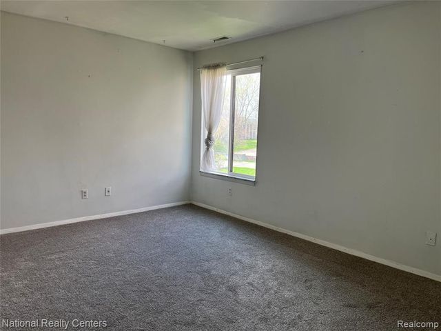 31993 W 12 Mile Road 309, Farmington, MI 48334