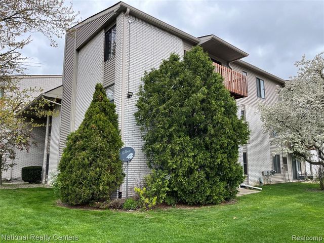 31993 W 12 Mile Road 309, Farmington, MI 48334