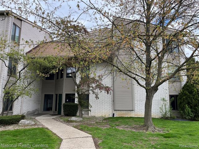 31993 W 12 Mile Road 309, Farmington, MI 48334