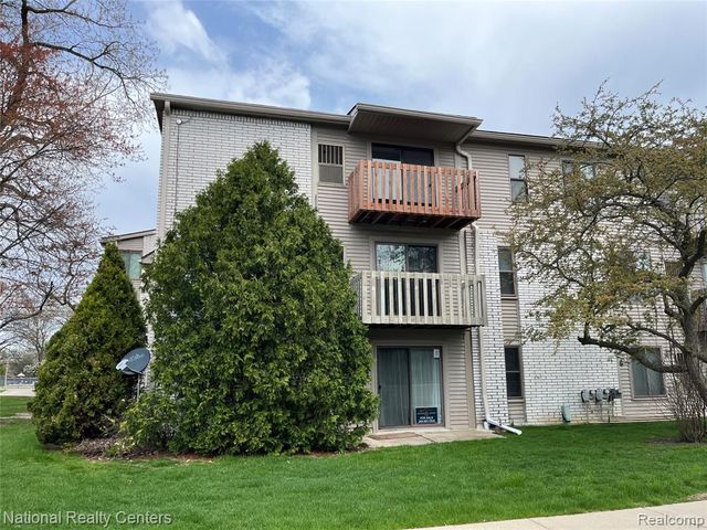31993 W 12 Mile Road 309, Farmington, MI 48334