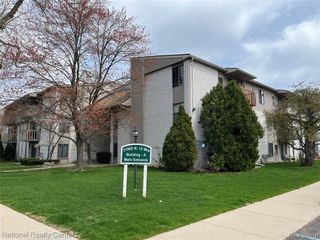 31993 W 12 Mile Road 309, Farmington, MI 48334