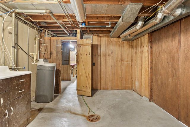 3642 Dennett Drive, Madison, WI 53714