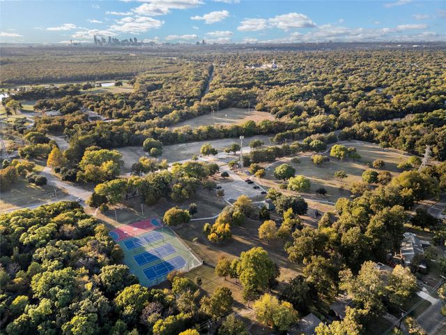 7323 Daingerfield Drive, Dallas, TX 75227