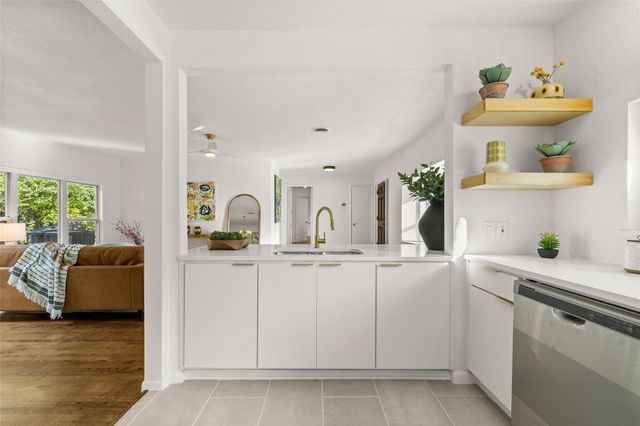 7323 Daingerfield Drive, Dallas, TX 75227