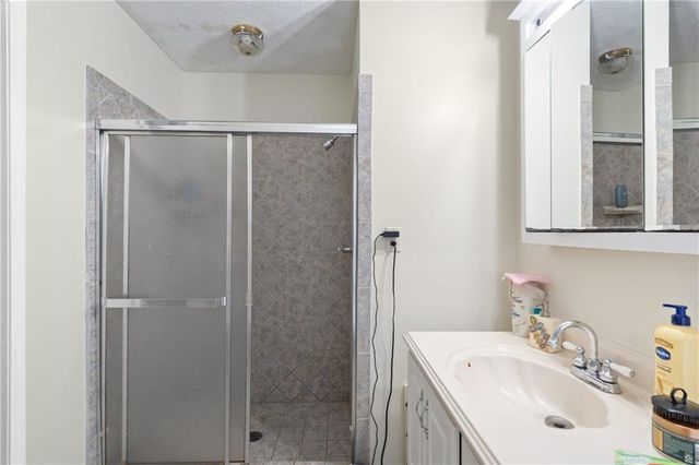 724 Rebecca NW Street, Lilburn, GA 30047