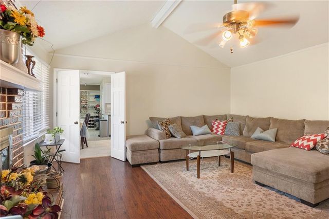 724 Rebecca NW Street, Lilburn, GA 30047