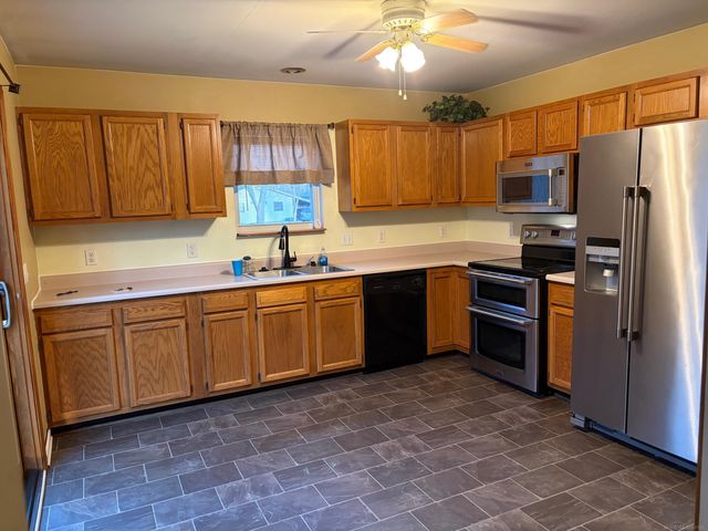 9084 Island Drive, Algonac, MI 48001