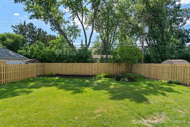 237 Terry Lane, Villa Park, IL 60181
