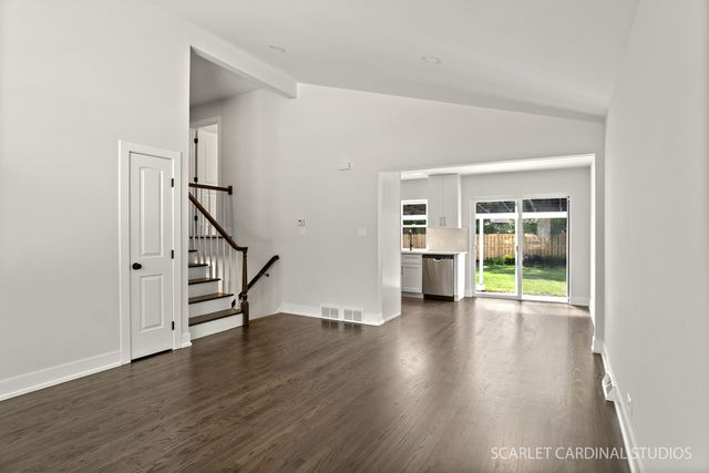 237 Terry Lane, Villa Park, IL 60181