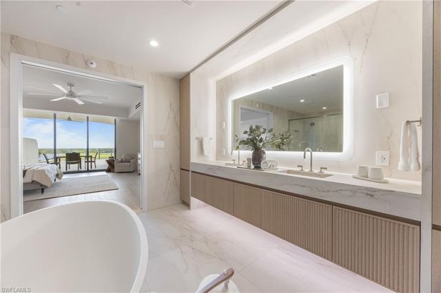 5100 Seagrass BLVD 202, Bonita Springs, FL 34134