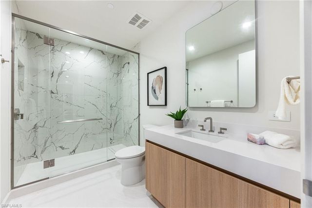 5100 Seagrass BLVD 202, Bonita Springs, FL 34134
