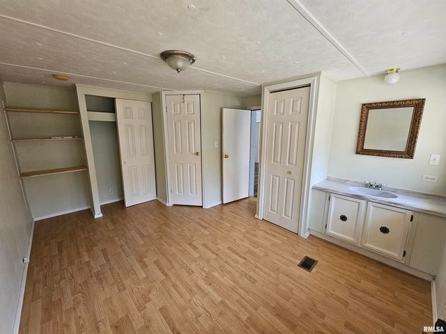 4248 CHURCH Road, Salem, IL 62881