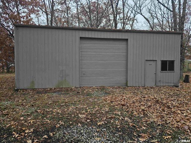 4248 CHURCH Road, Salem, IL 62881