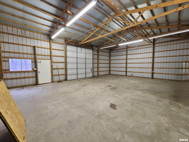 4248 CHURCH Road, Salem, IL 62881