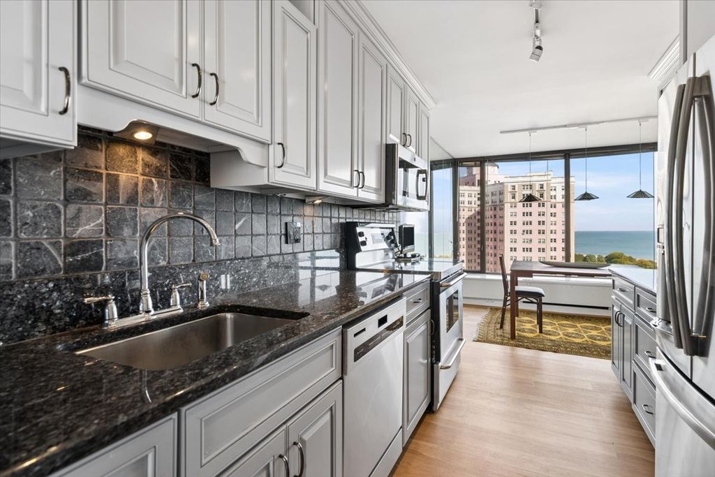 5455 N Sheridan Road 1801, Chicago, IL 60640 — photo 5