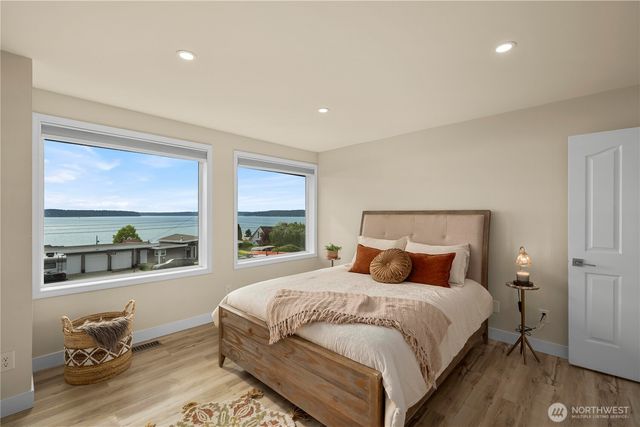 4821 Hyada Boulevard NE, Tacoma, WA 98422