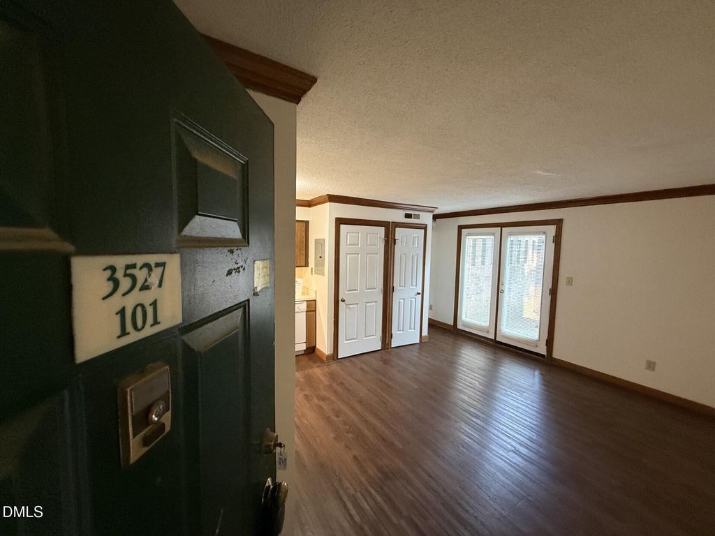 3527 Ivy Commons Drive 101, Raleigh, NC 27606