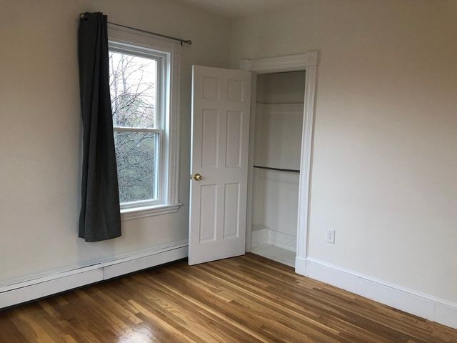 4 Hardwick St 3, Cambridge, MA 02141