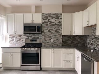 4 Hardwick St 3, Cambridge, MA 02141