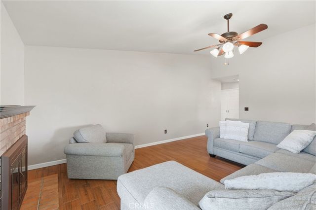 924 Greenwood, Hanford, CA 93230