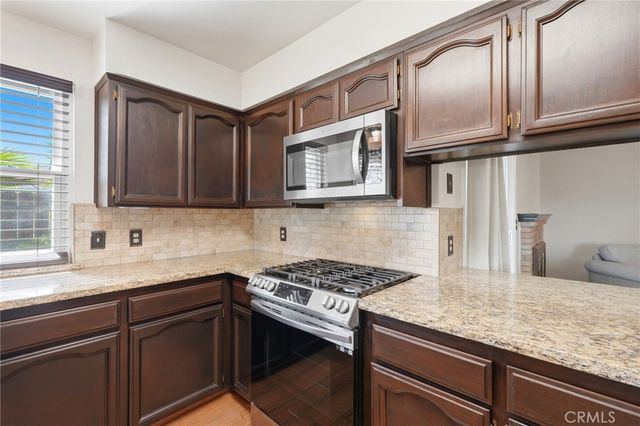 924 Greenwood, Hanford, CA 93230