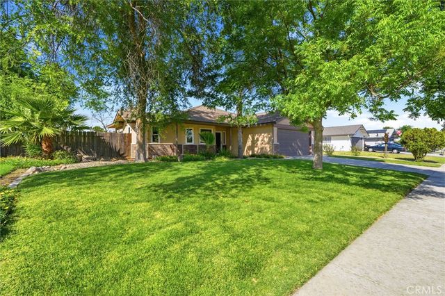 924 Greenwood, Hanford, CA 93230